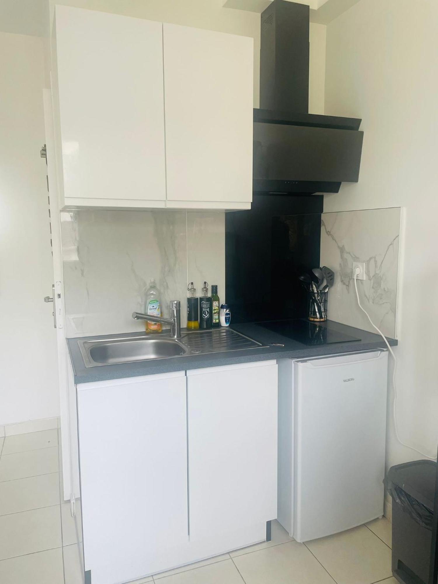 Beau Studio A 30Min De Paris Apartment Bobigny Exterior photo